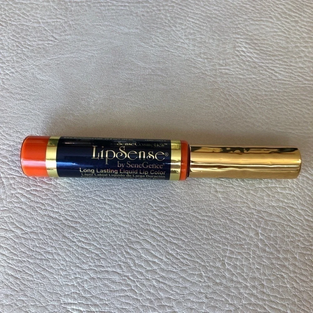 She’s APPLES LipSense by Senegence